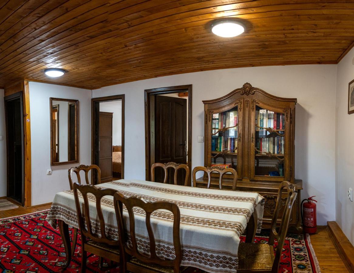 Razsukanova House , Разсукановата Къща Elena Exteriör bild