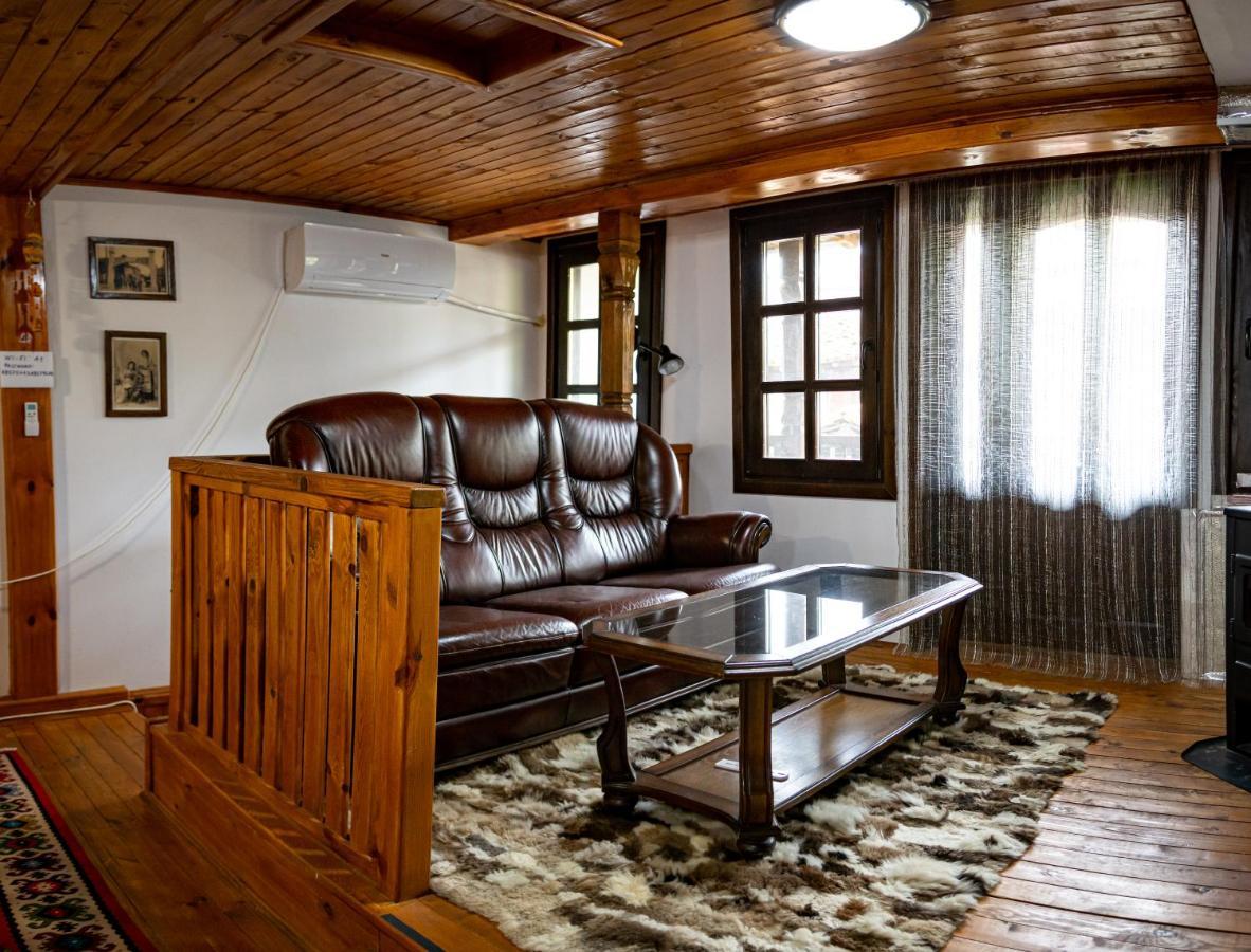 Razsukanova House , Разсукановата Къща Elena Exteriör bild